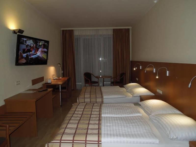 Continental Hotel-Pension Vienna Exterior photo